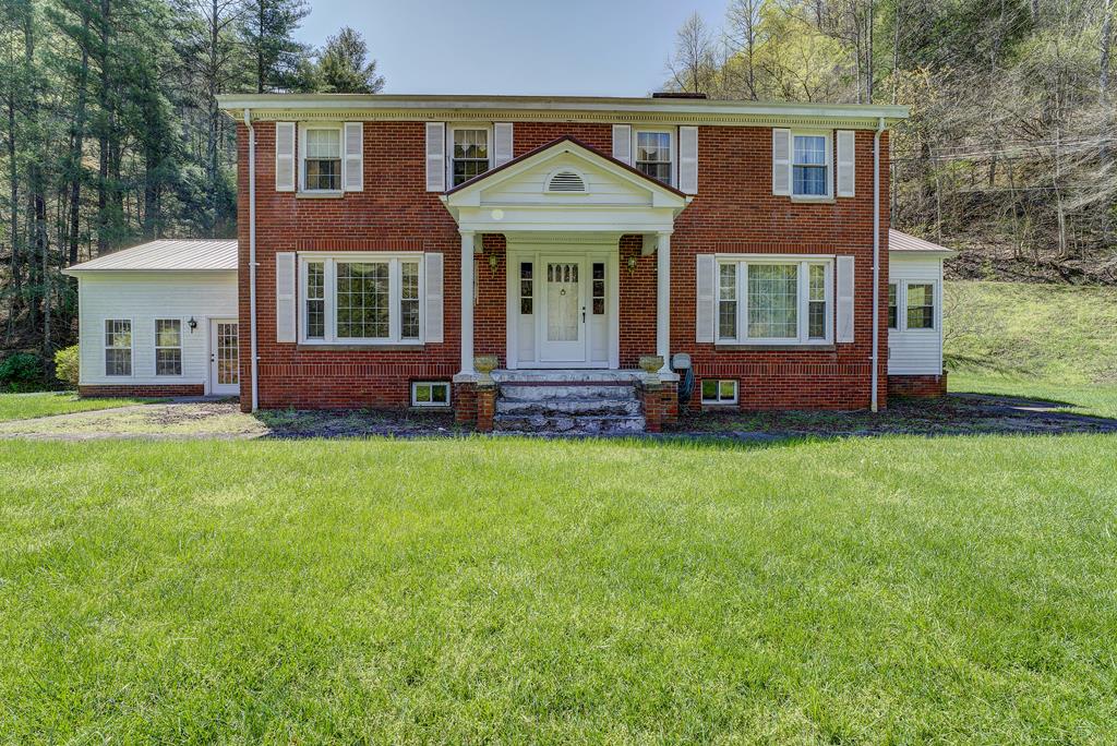 1290 Mott Branch Rd Property Photo
