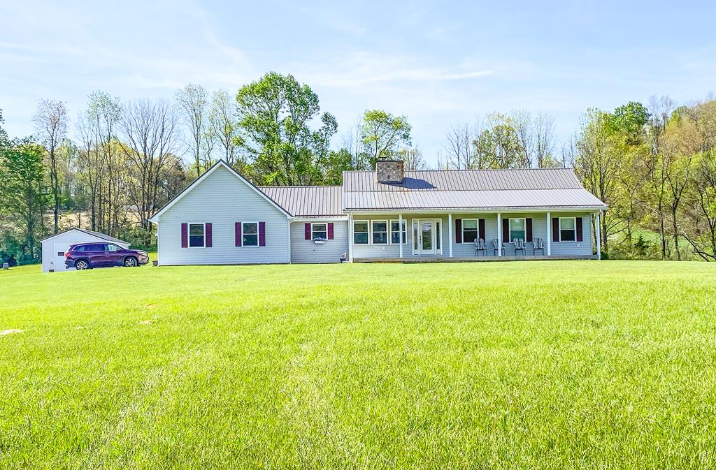 1476 E Blue Grass Trail Property Photo 1