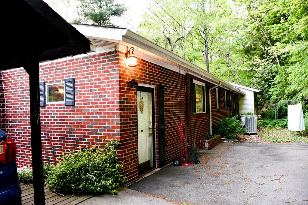 1157 Buttercup Rd Property Photo