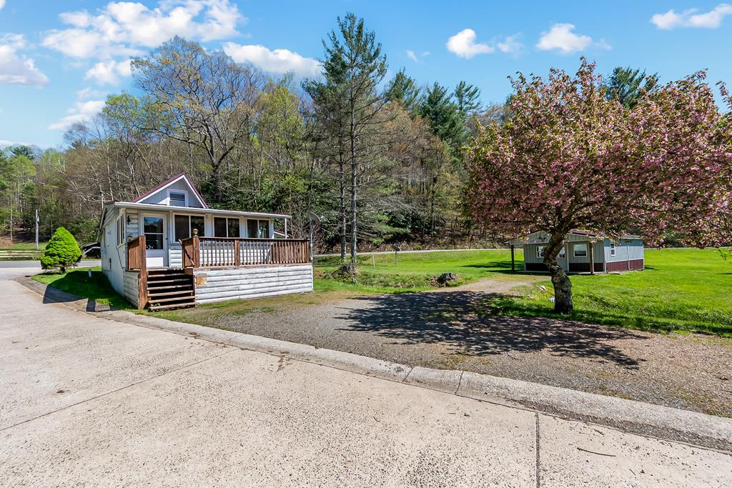 13 Kanawha Ridge Rd Property Photo