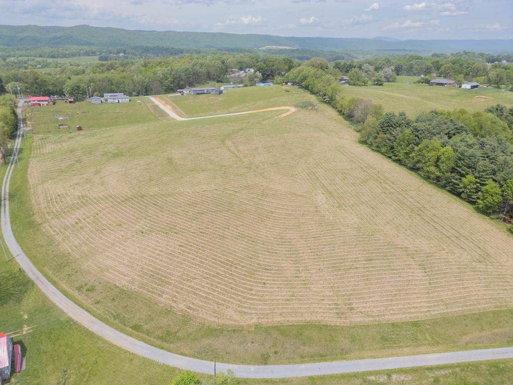 5362 Highland Road Property Photo 1