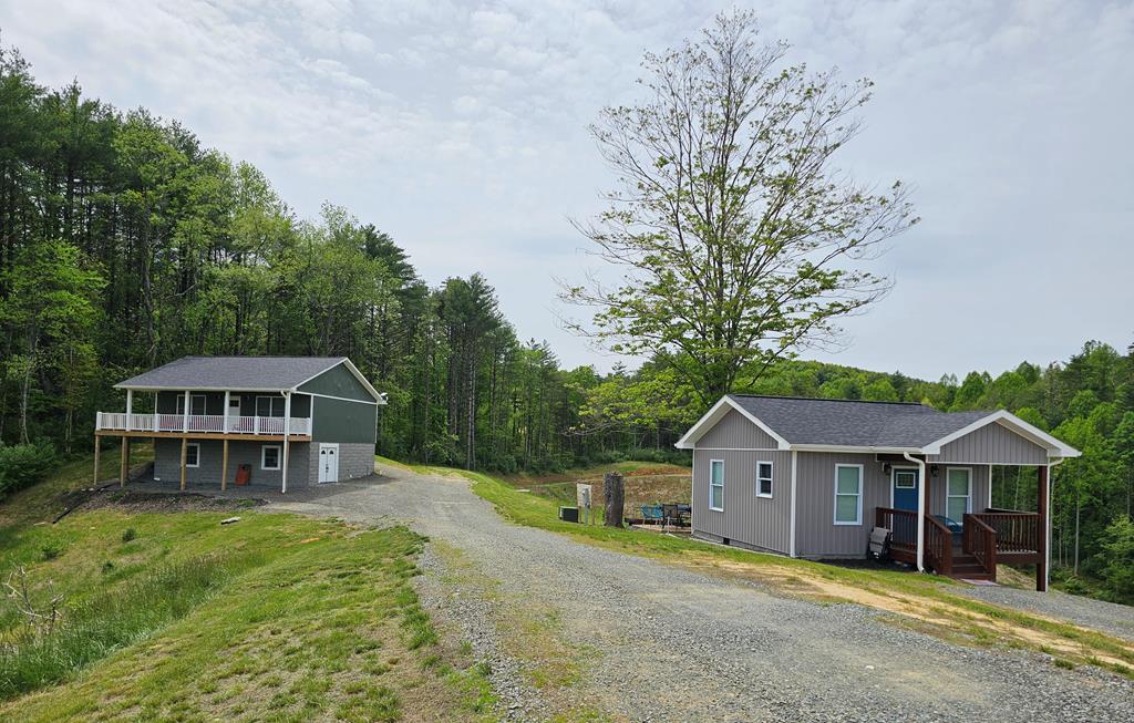 183 John's Creek Property Photo 1