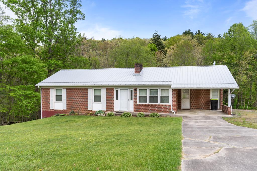 6921 Ivanhoe Road Property Photo 1