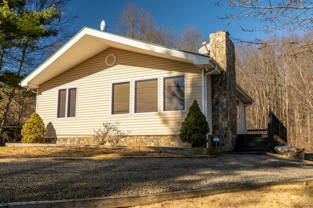 411 Thunder Hill Rd Property Photo