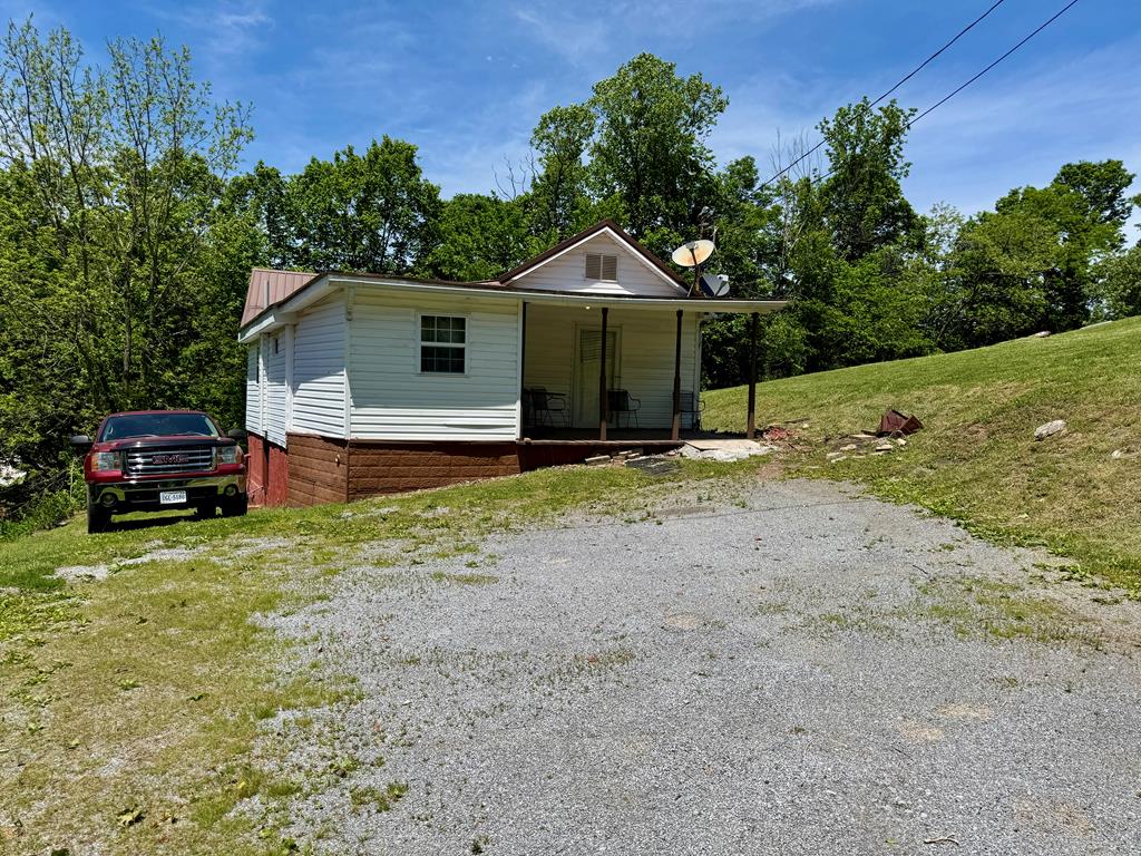 318 Limestone Rd Property Photo 1