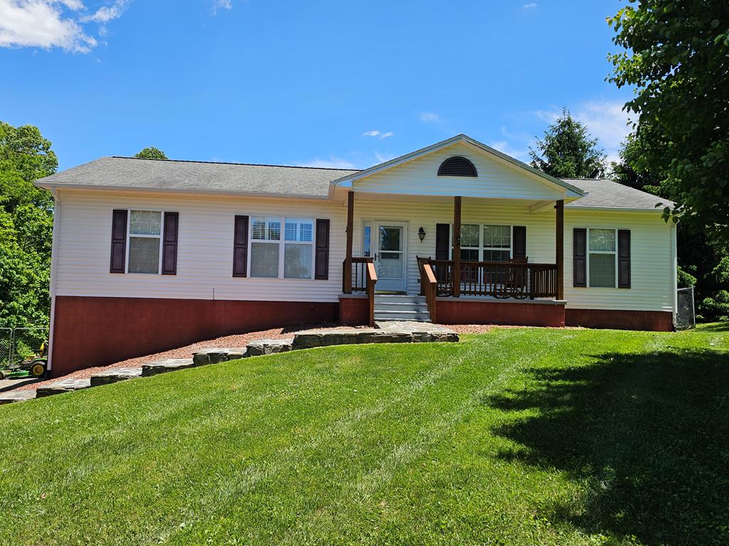 145 Cedar Pt Property Photo