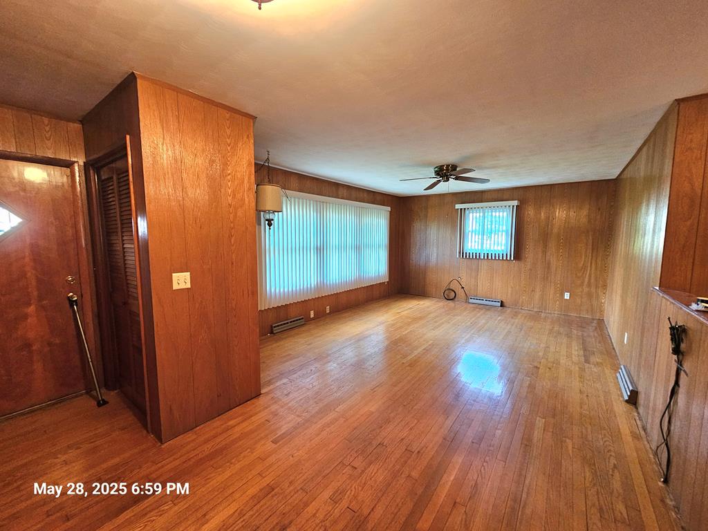 238 Staley St. Property Photo 7