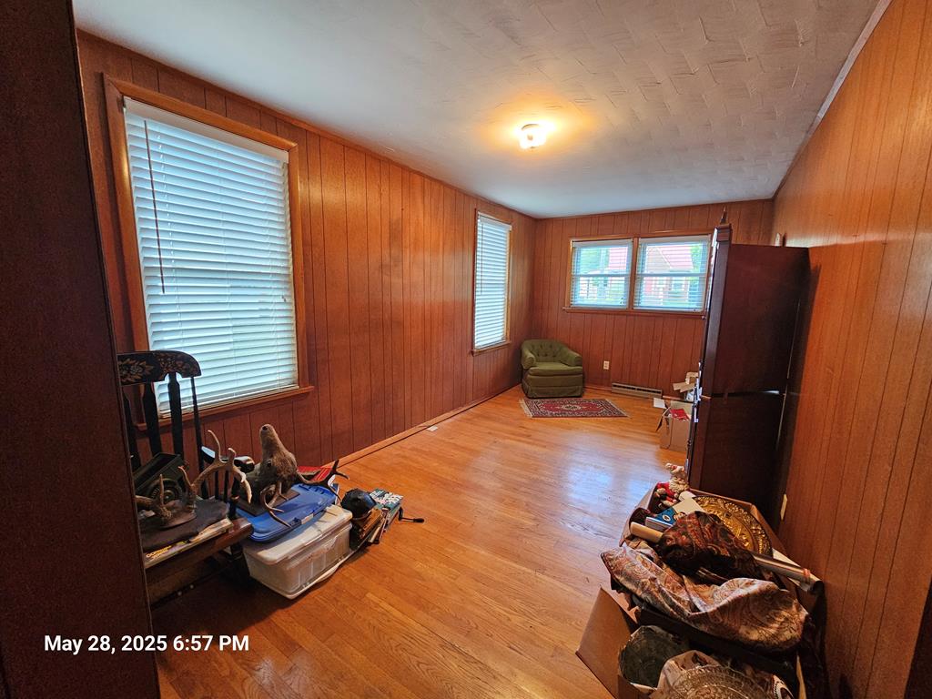 238 Staley St. Property Photo 16