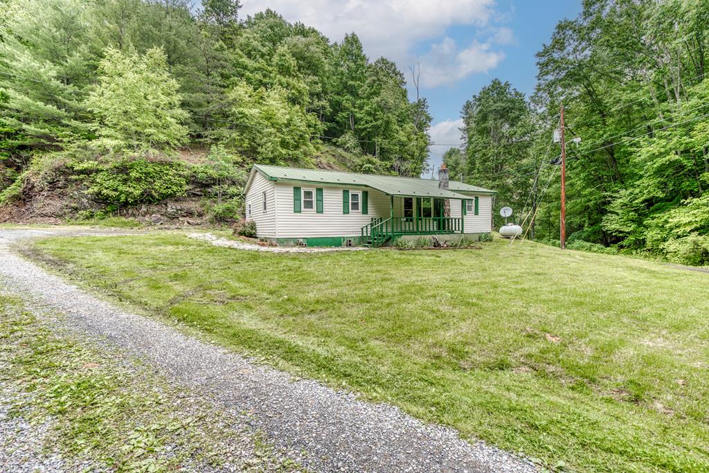 11030 College Dr Property Photo 1