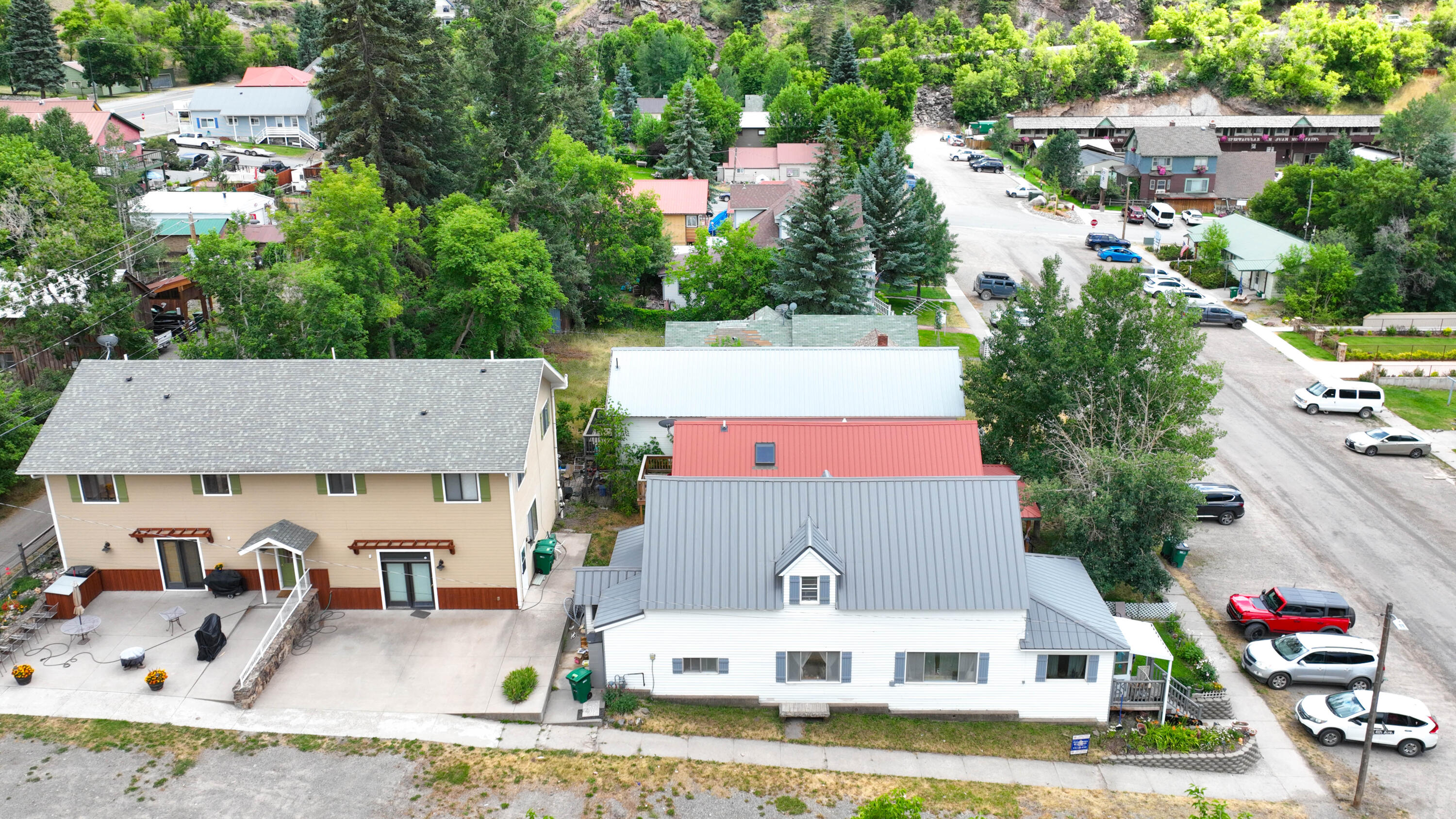 347 2nd Street Property Photo 5