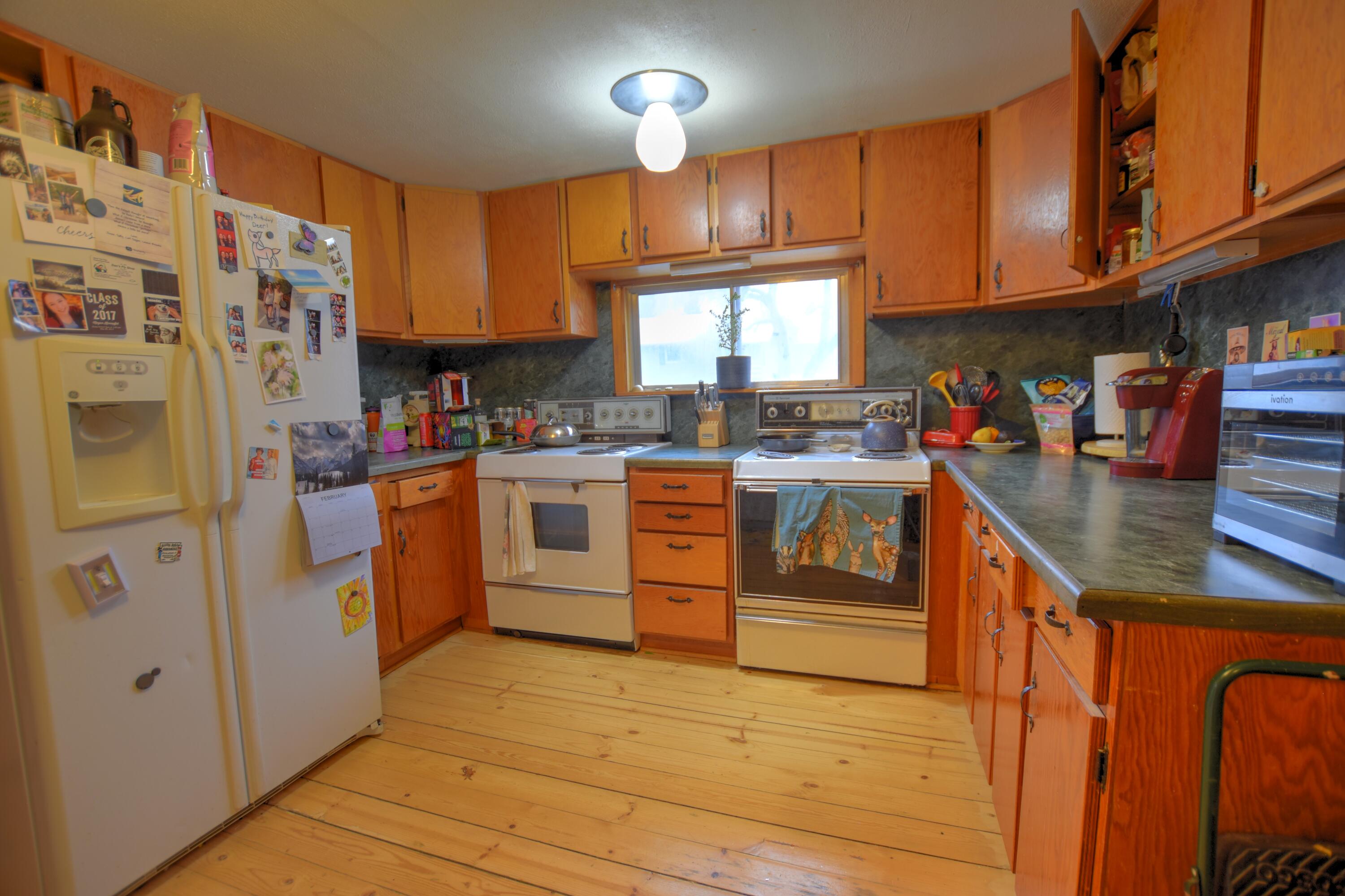 347 2nd Street Property Photo 7