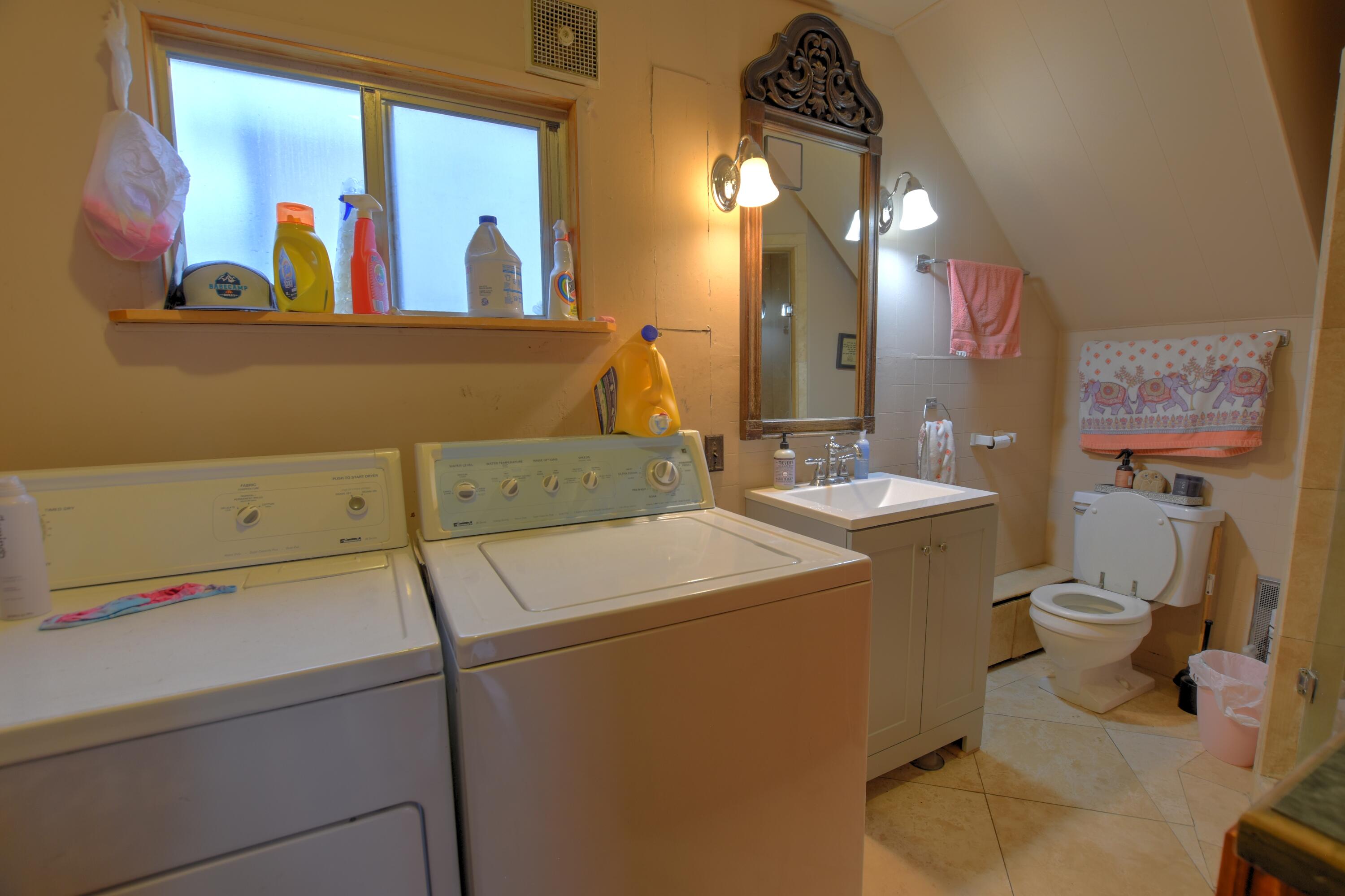 347 2nd Street Property Photo 11