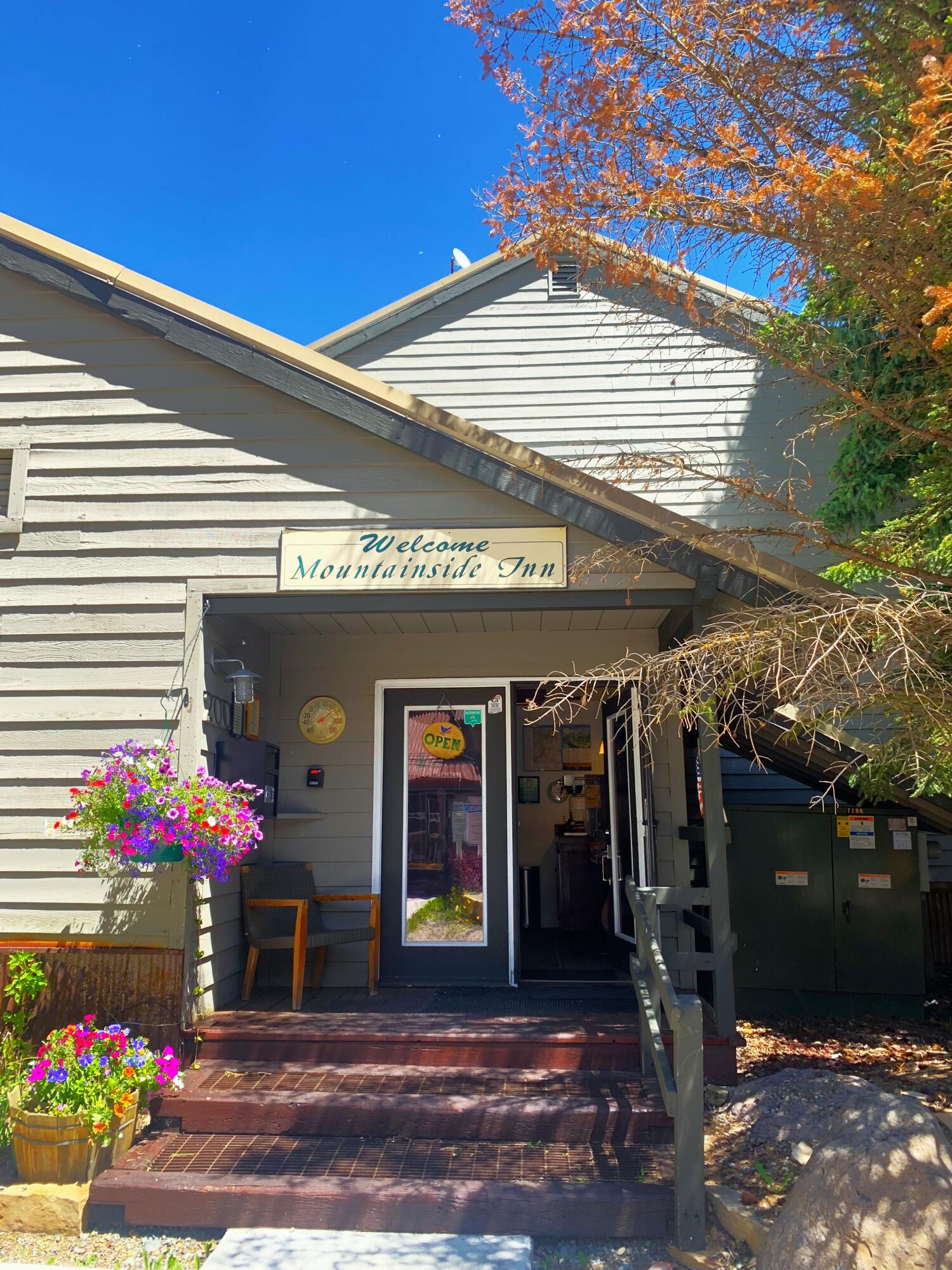 333 Davis Street 302 Property Photo 1