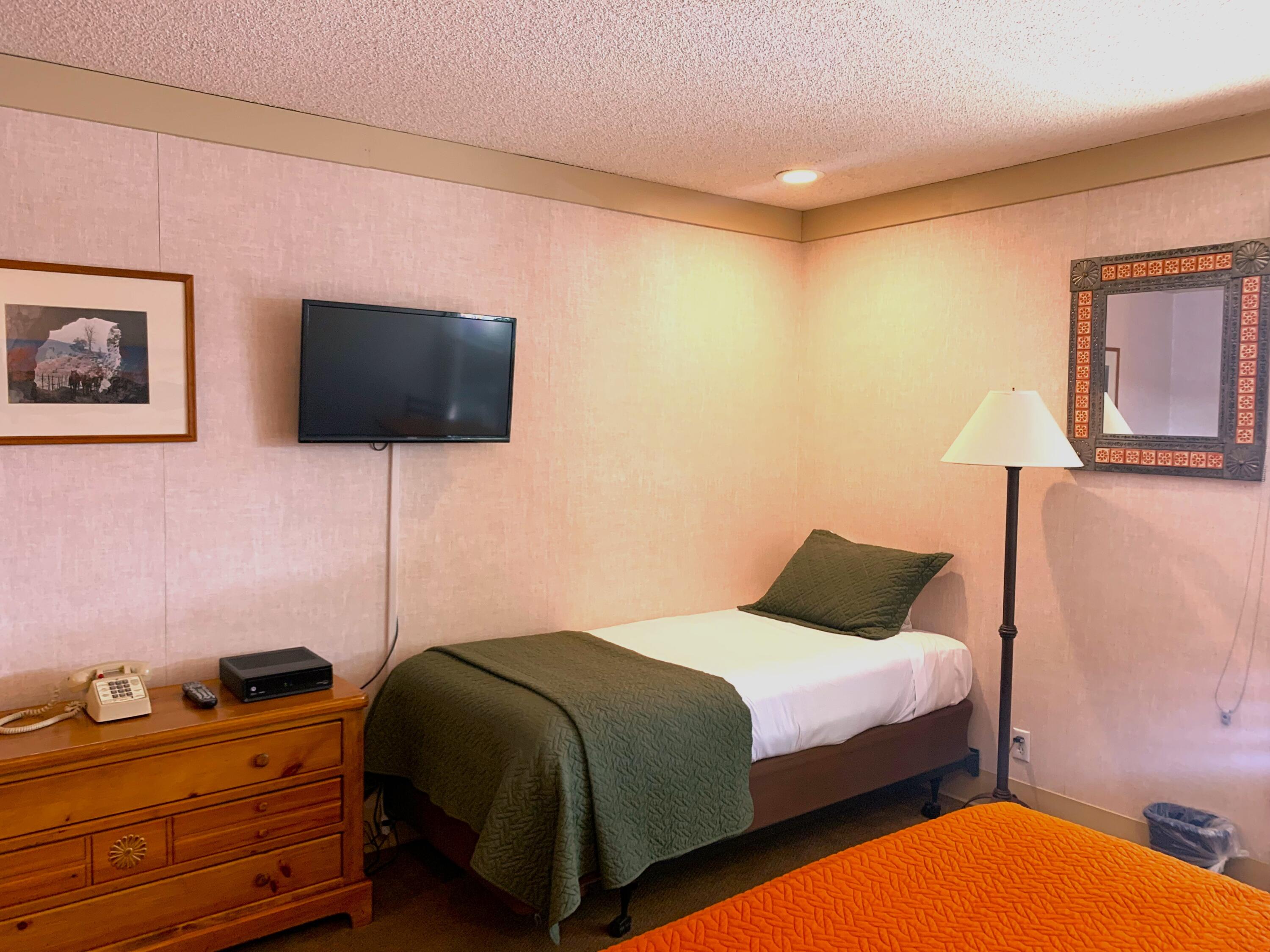 333 Davis Street 302 Property Photo 6