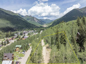 216 Commercial Street Property Photo 3