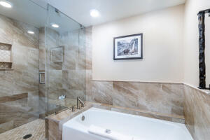 136 Country Club Drive 435 Property Photo 11