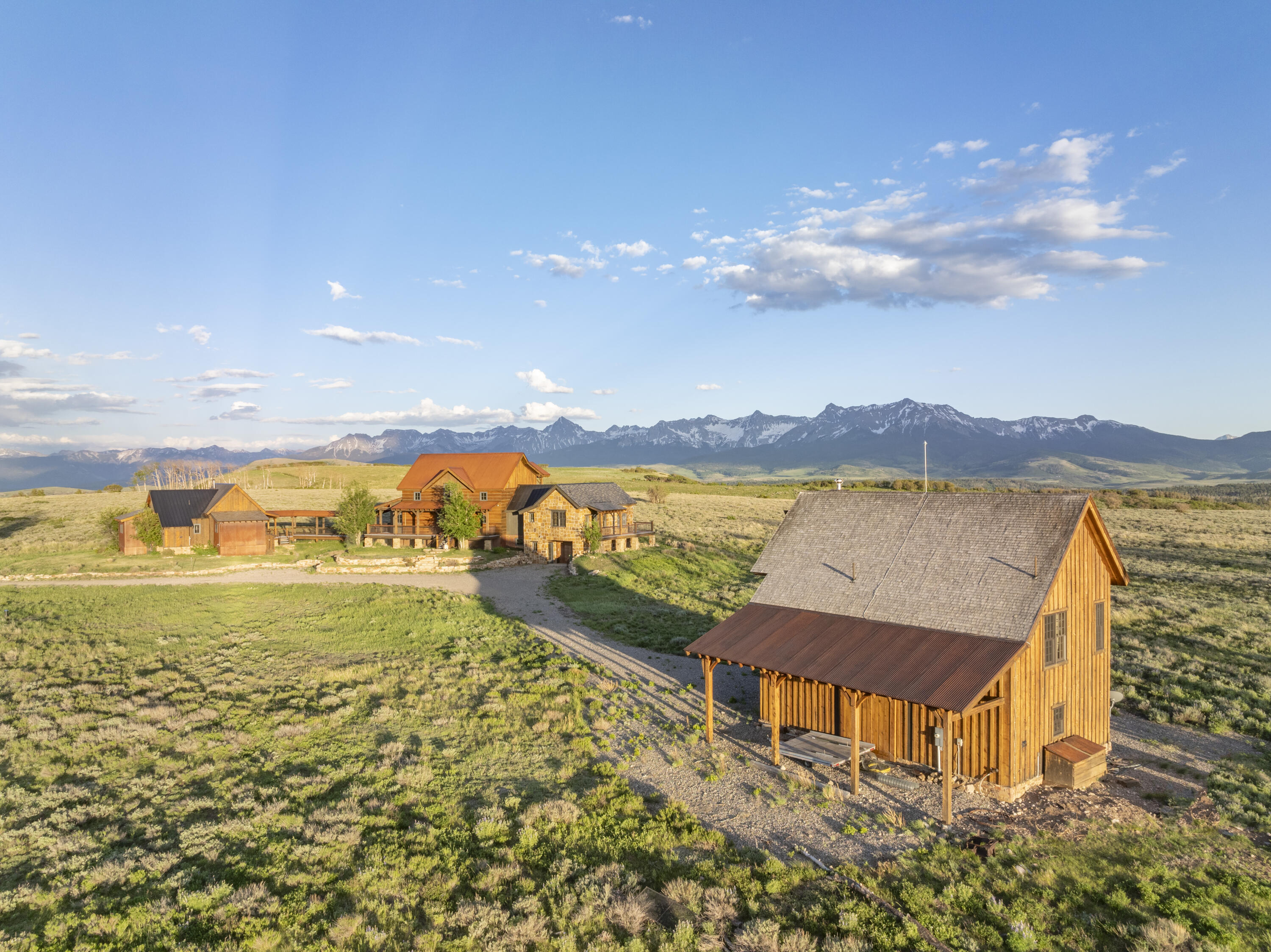 842 Ranch Road Property Photo 4