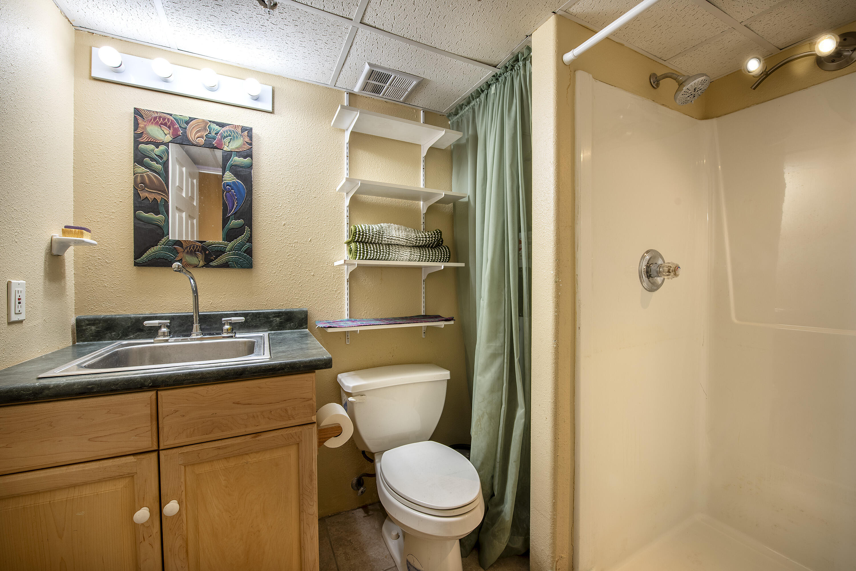 305 Society Drive B3 Property Photo 12
