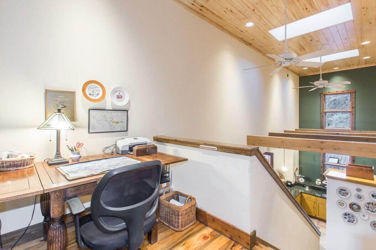 115 7th Avenue Property Photo 11