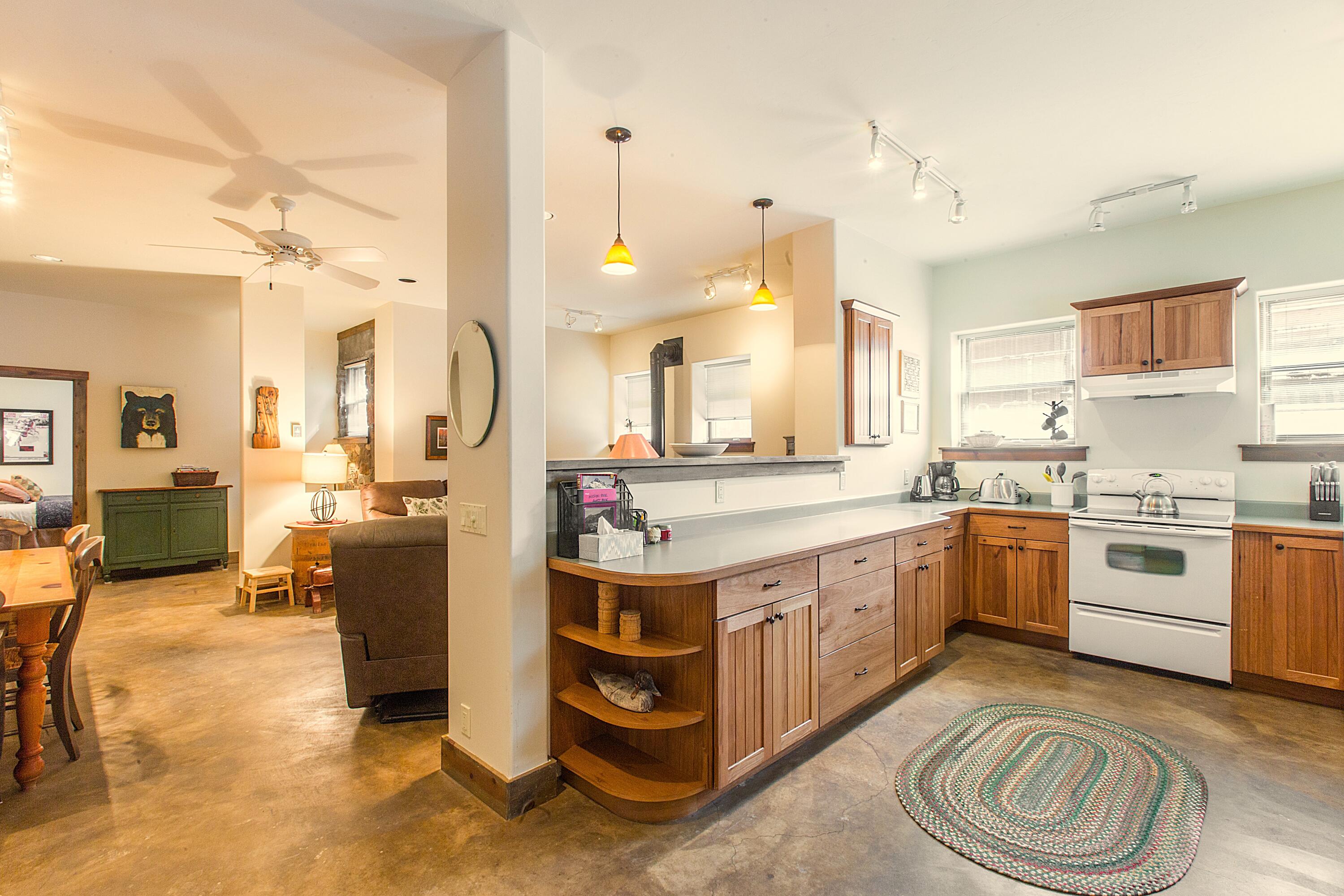 115 7th Avenue Property Photo 19