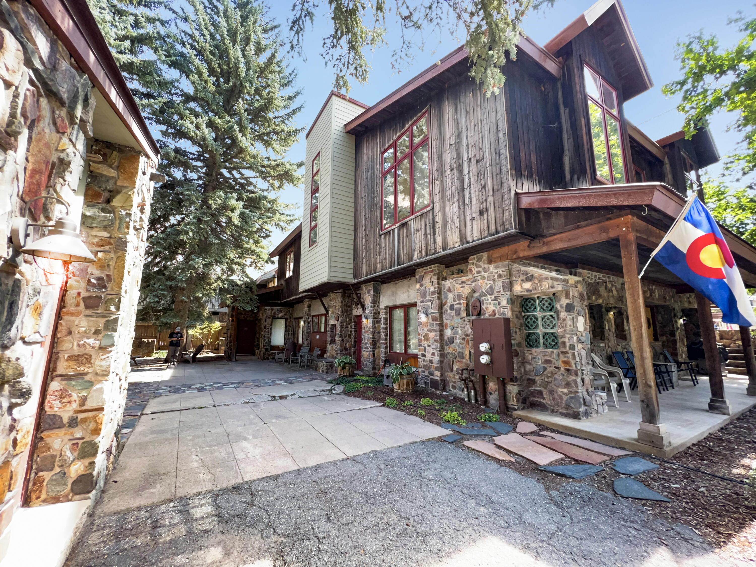 Triplex - 115, 117 And 119 7th Avenue - Property Photo 6