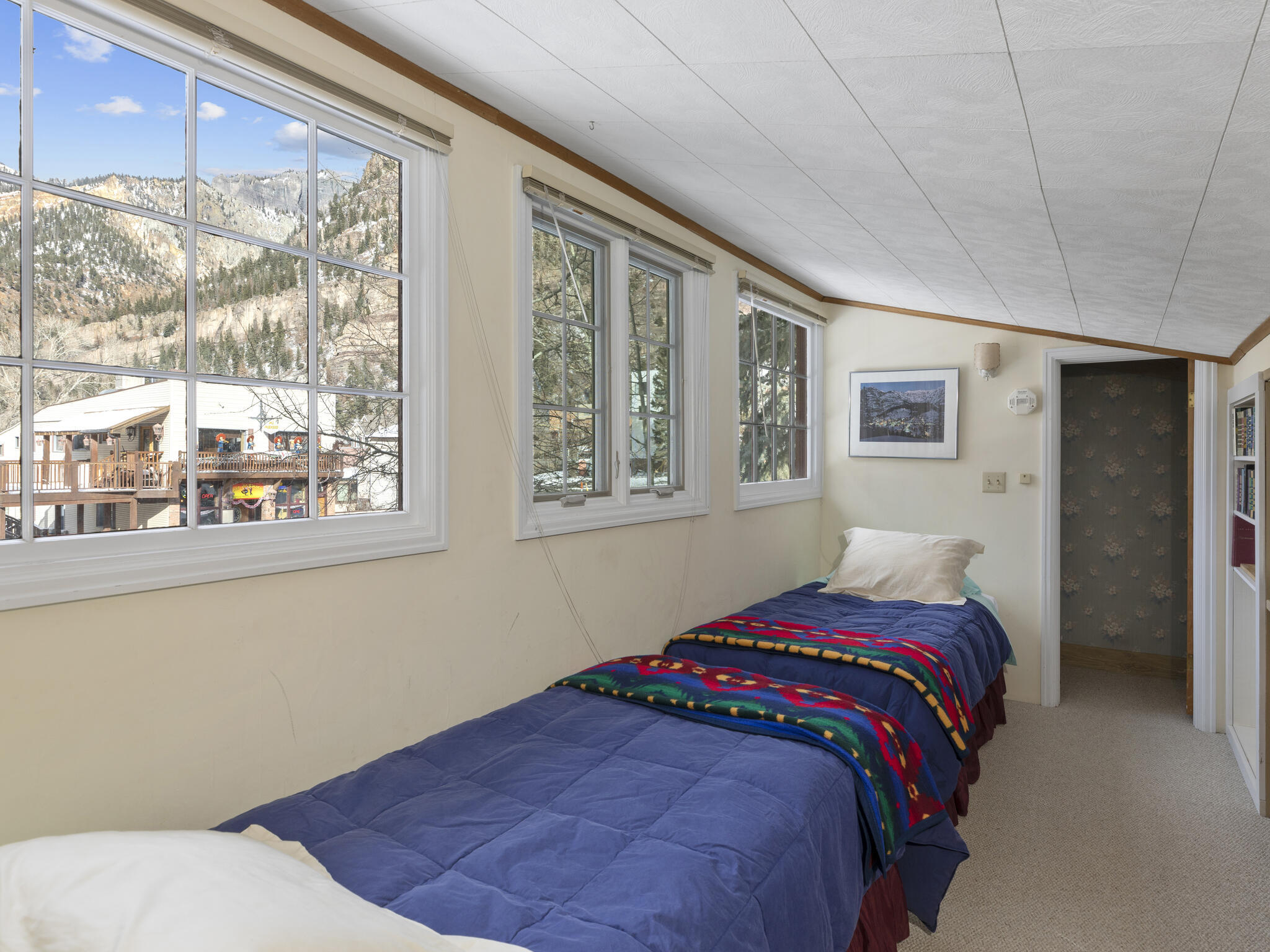 Triplex - 115, 117 And 119 7th Avenue - Property Photo 19