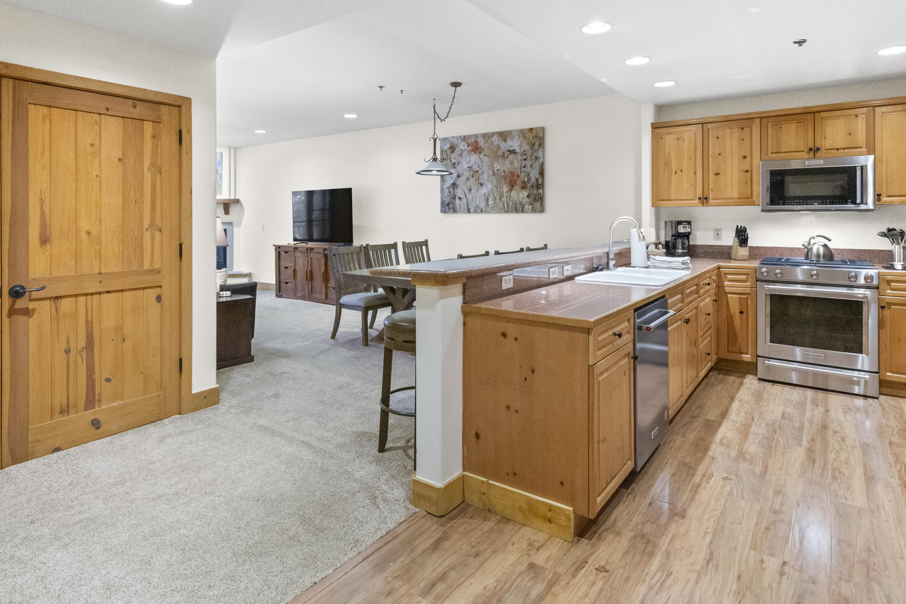135 San Joaquin Road Property Photo 3