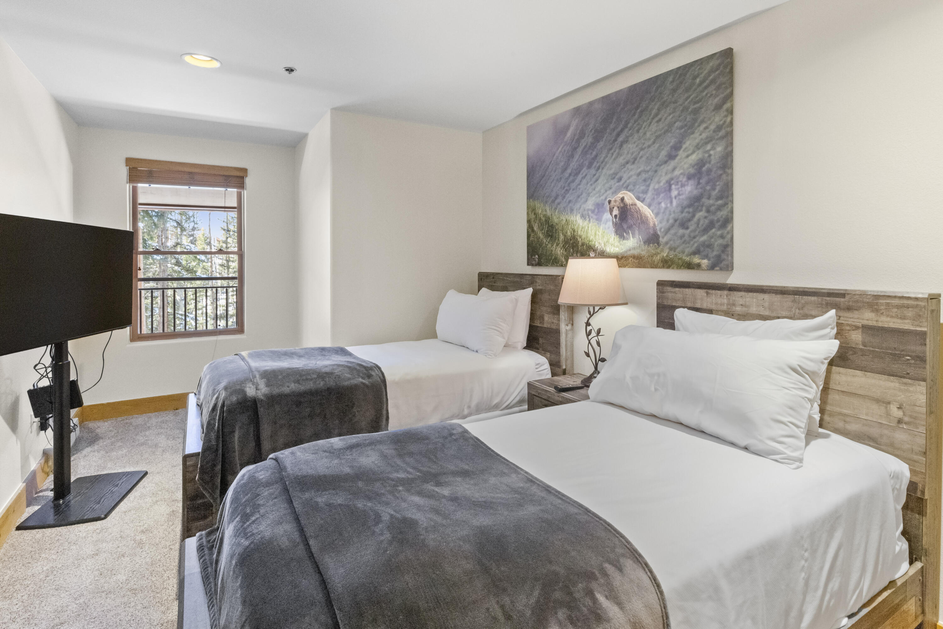 135 San Joaquin Road 106 Property Photo 5