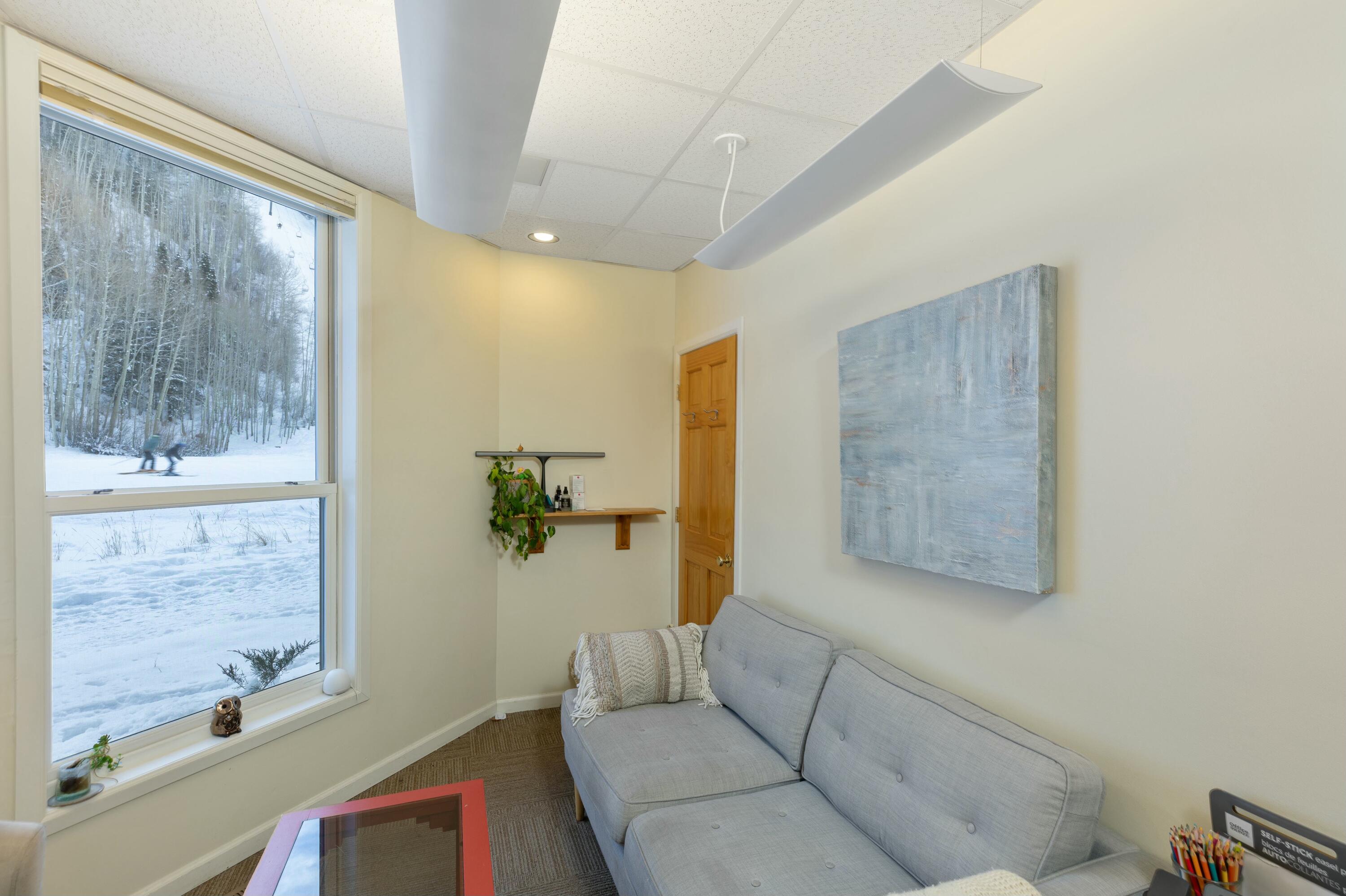 300 Mahoney Drive C1 Property Photo 4