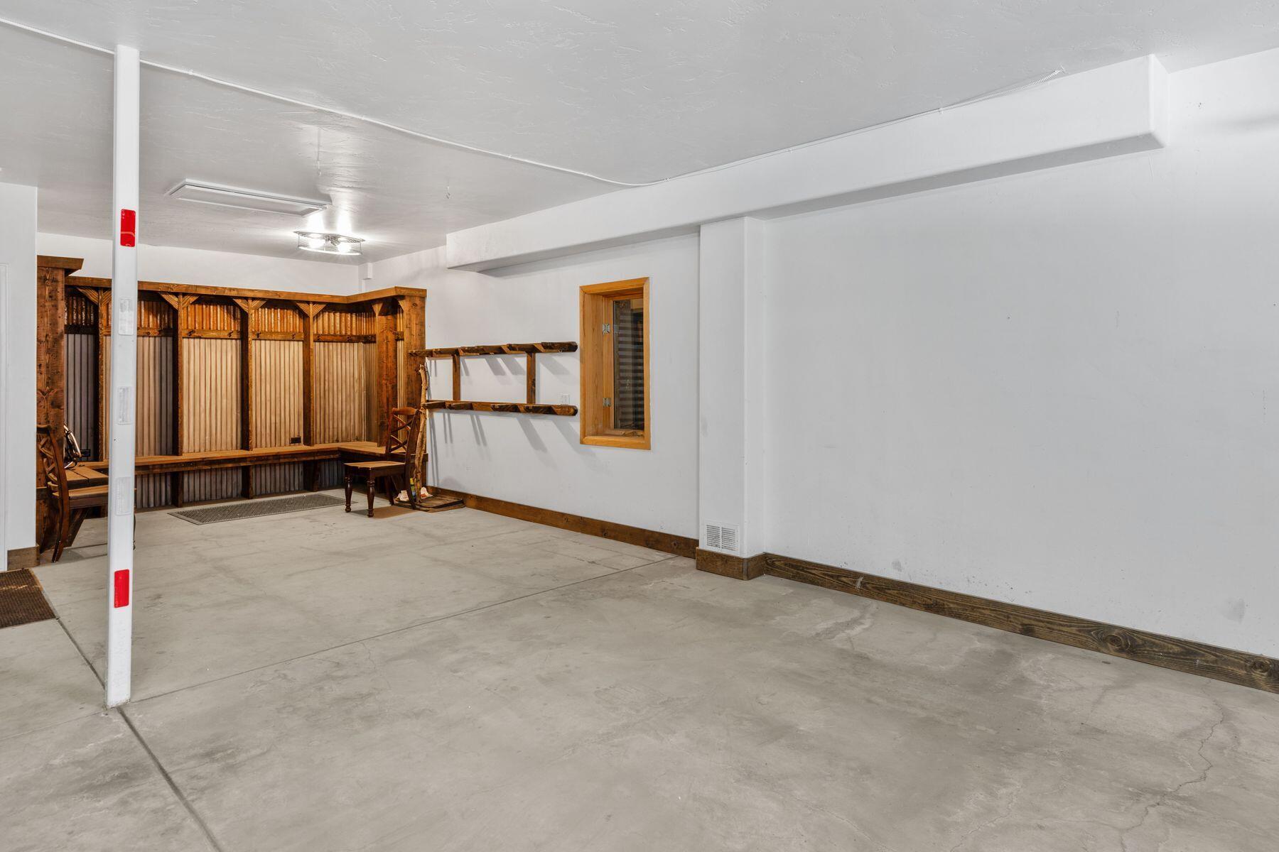 6 Spring Creek Drive Property Photo 35