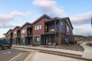 410 Lena Street Property Photo