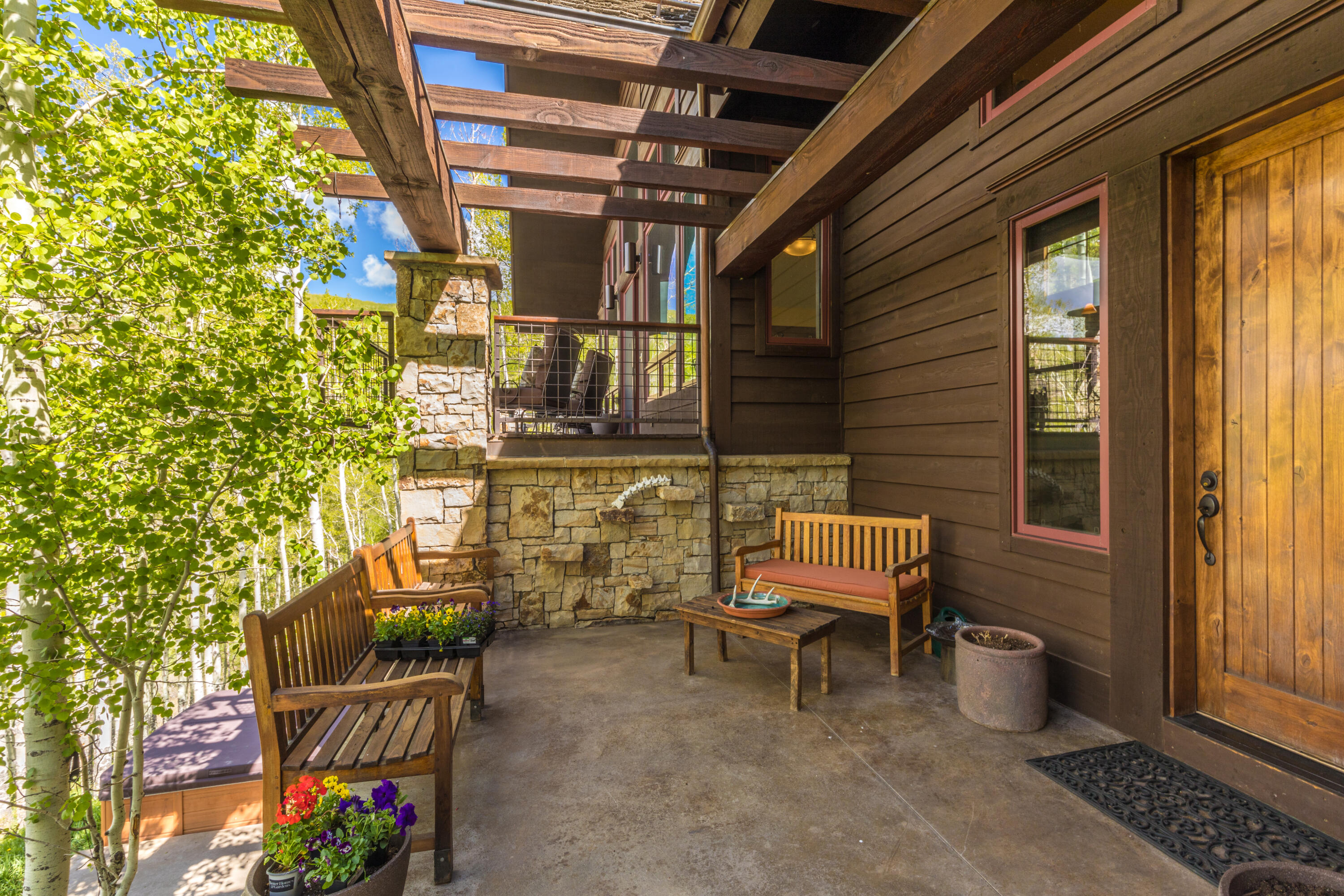 107 Joaquin Road Property Photo 3