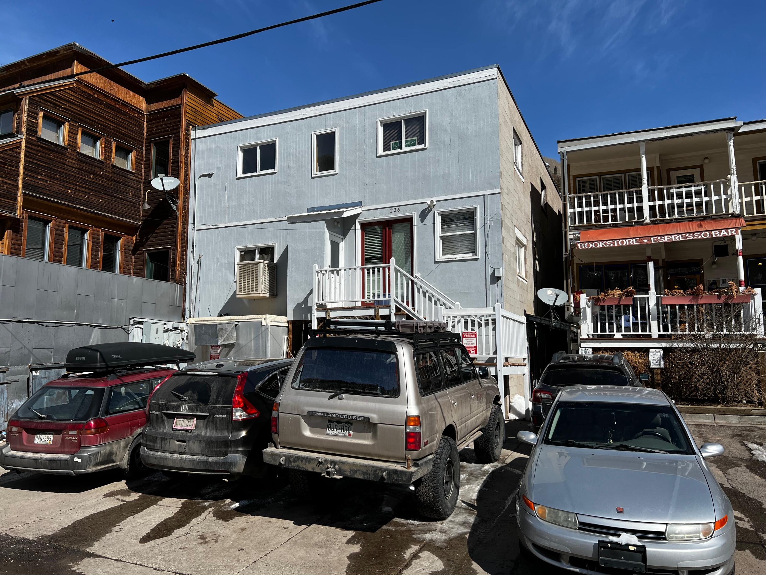 228 Colorado Avenue Property Photo 10