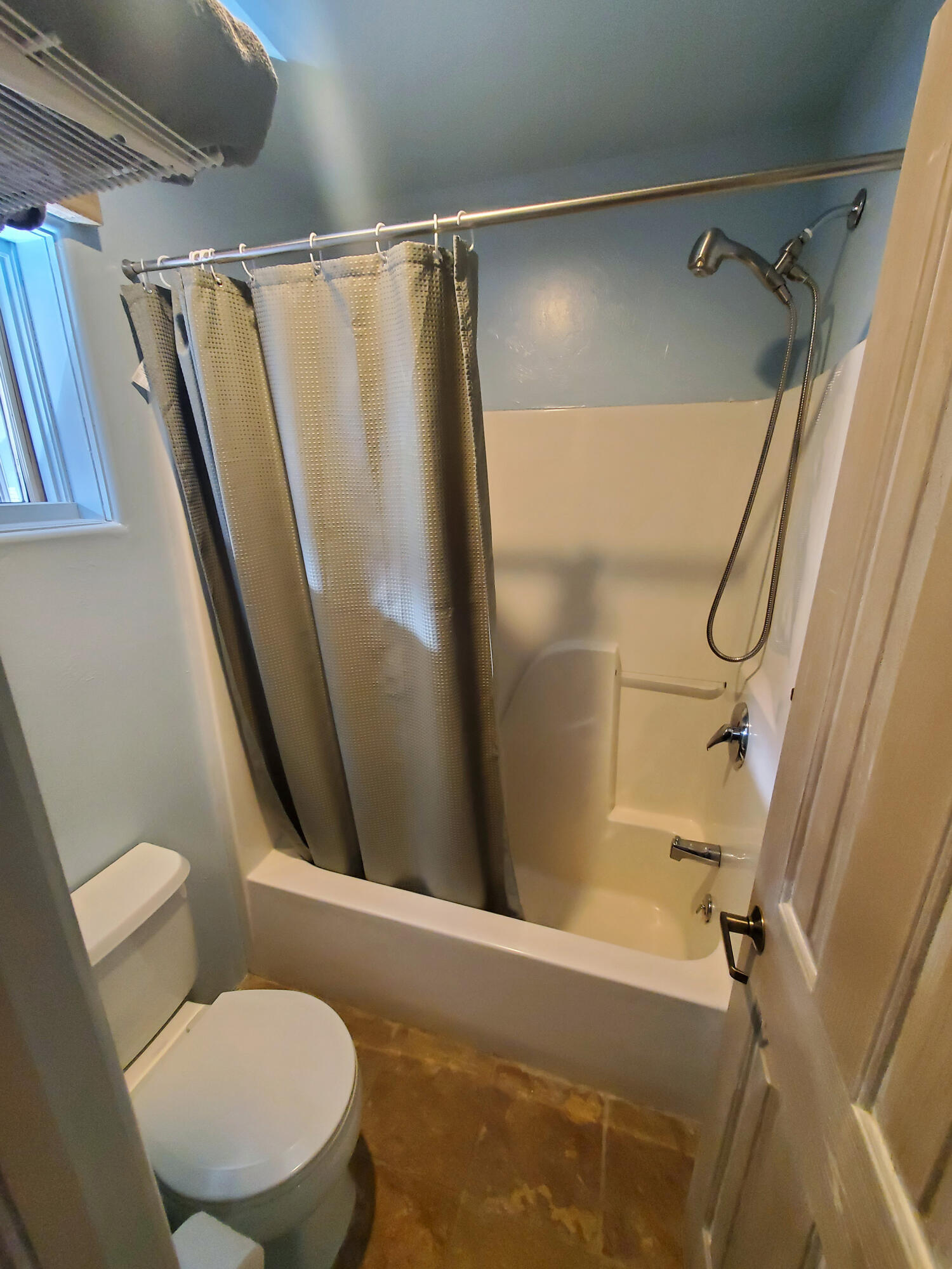 350 Mahoney Drive Property Photo 14
