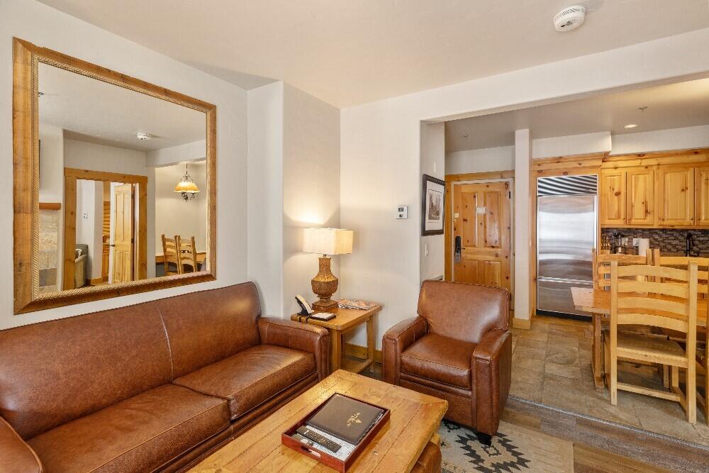 457 Mountain Village Boulevard Property Photo 4
