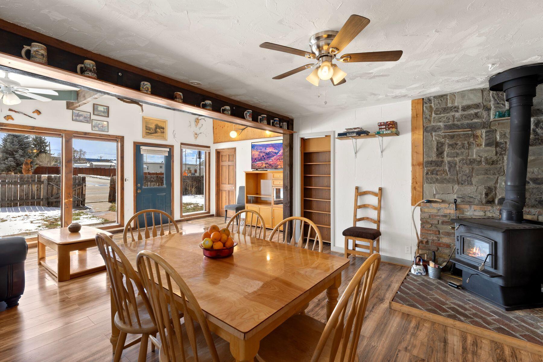 1135 Grand Avenue Property Photo 4
