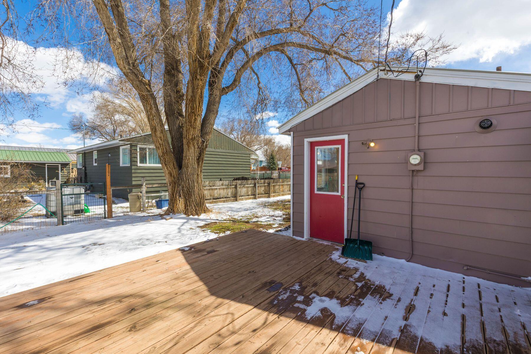 1135 Grand Avenue Property Photo 8