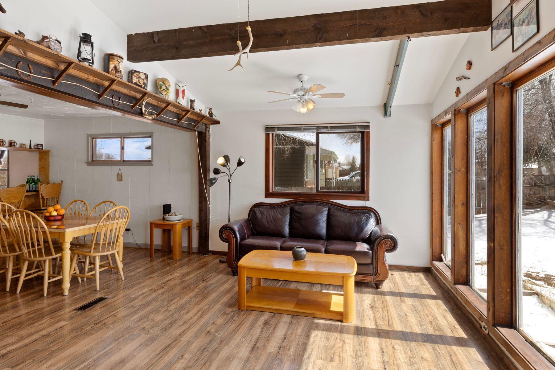 1135 Grand Avenue Property Photo 15