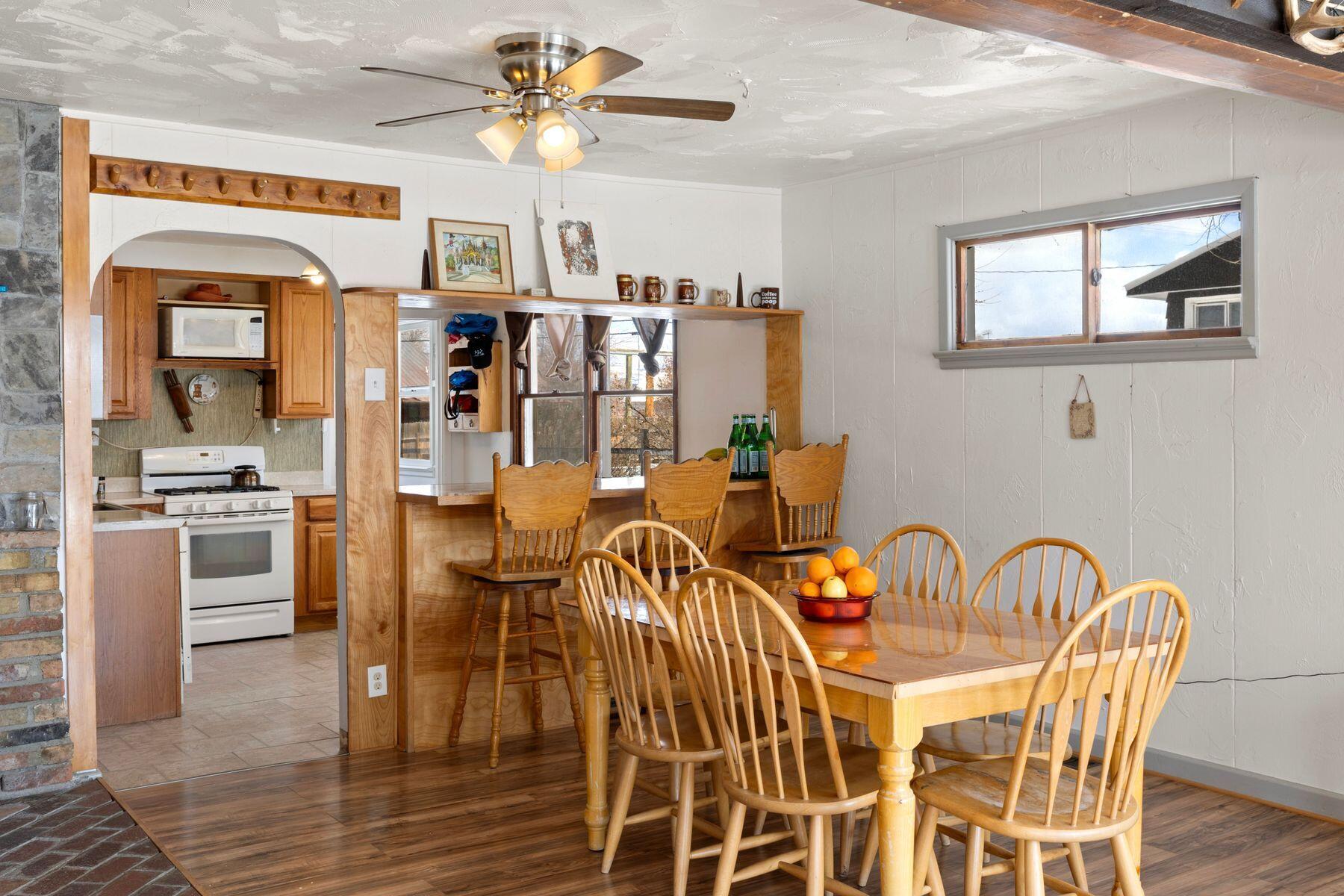 1135 Grand Avenue Property Photo 18