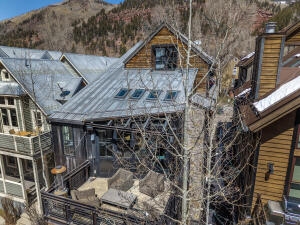 413 Depot Avenue Property Photo 5