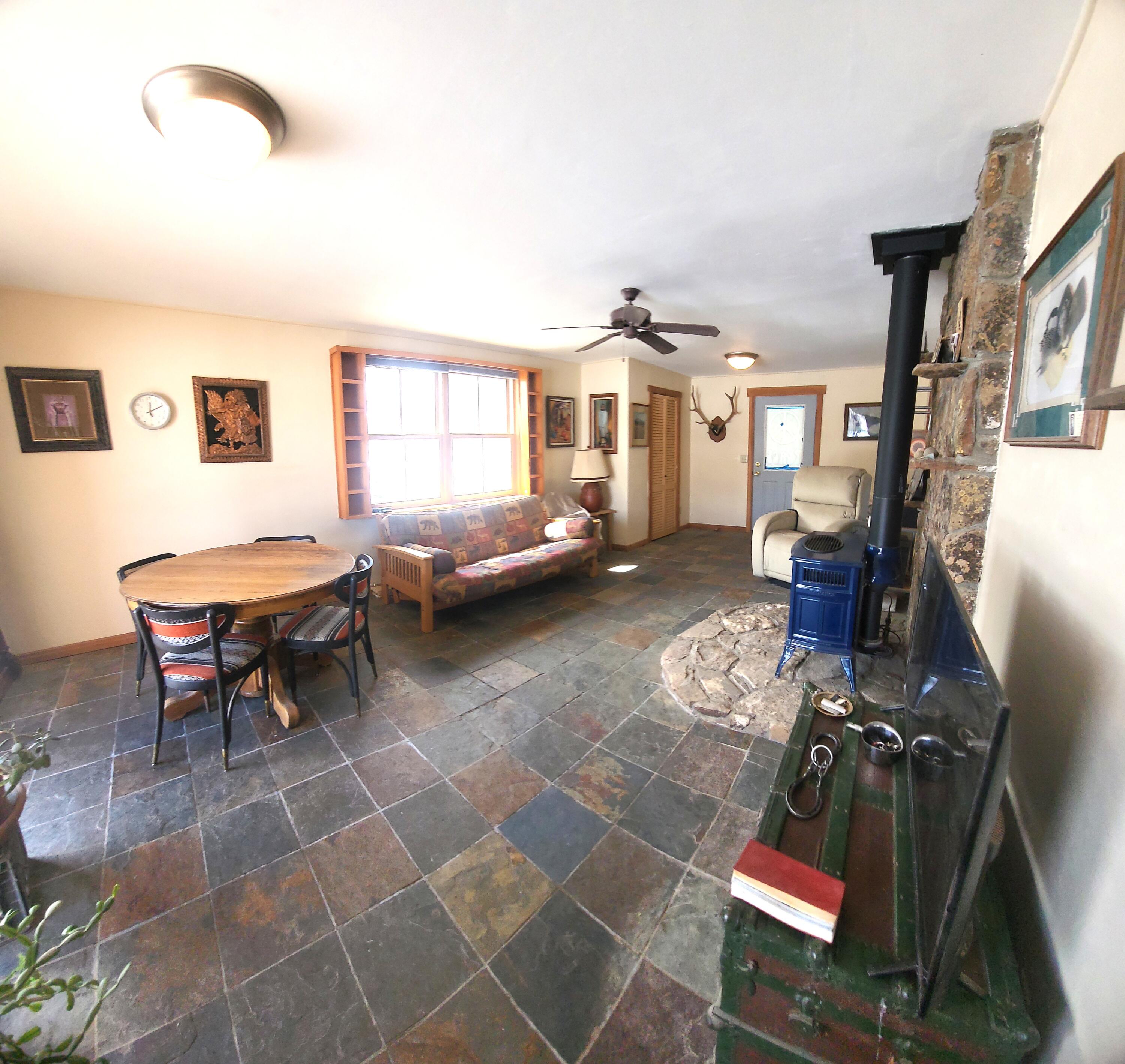 1435 Pine Street Property Photo 13
