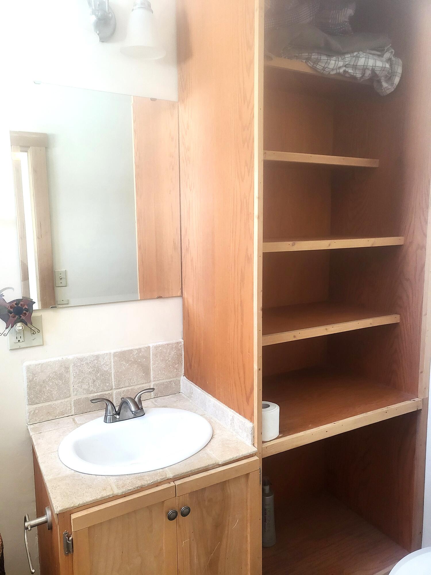 1435 Pine Street Property Photo 27