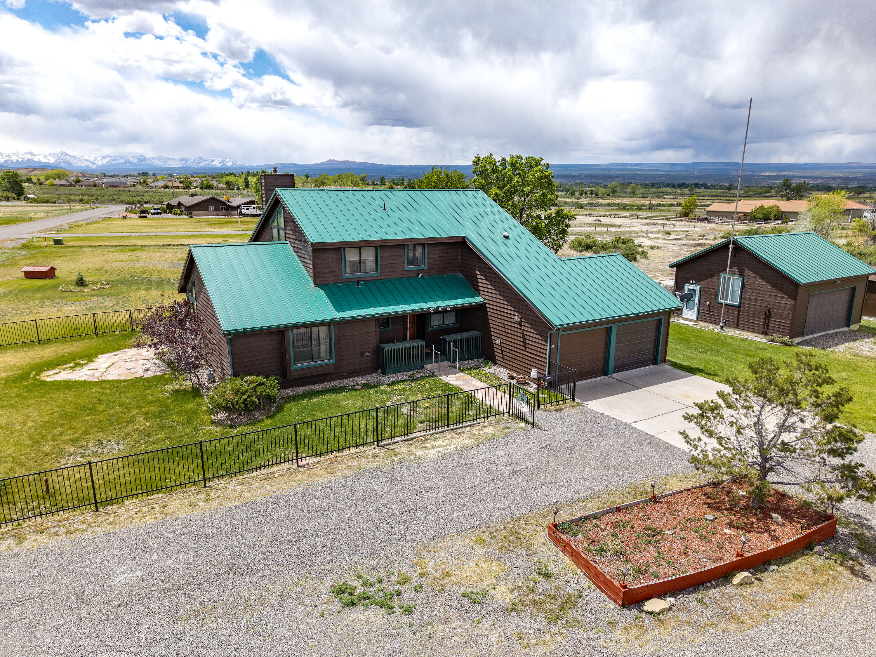 16303 6760 Road Property Photo 4