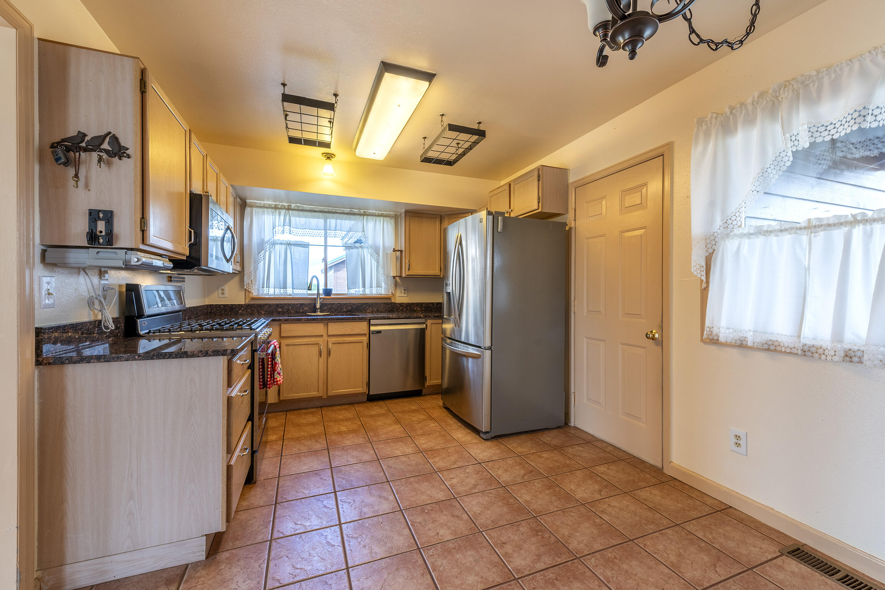 16303 6760 Road Property Photo 23