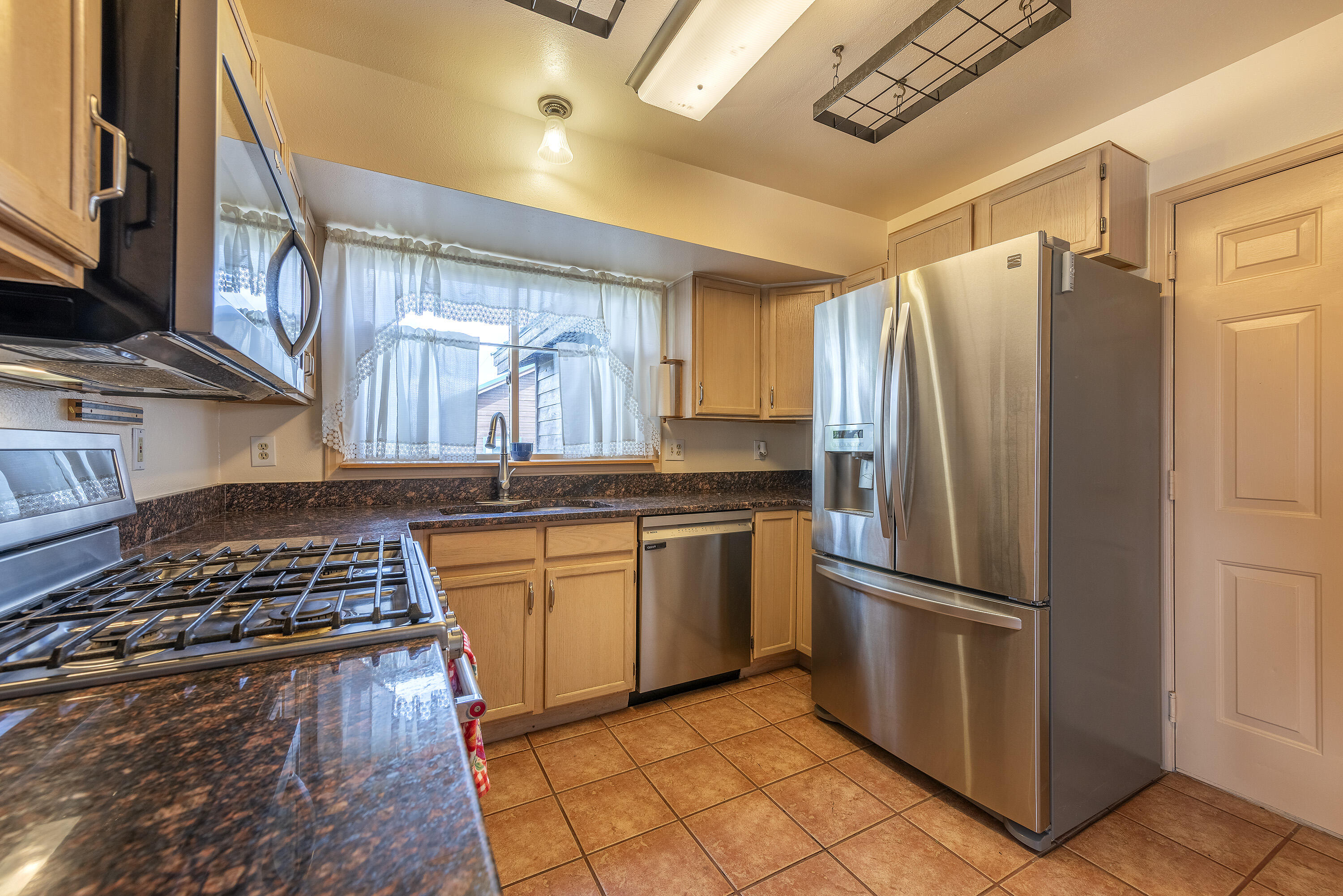 16303 6760 Road Property Photo 25