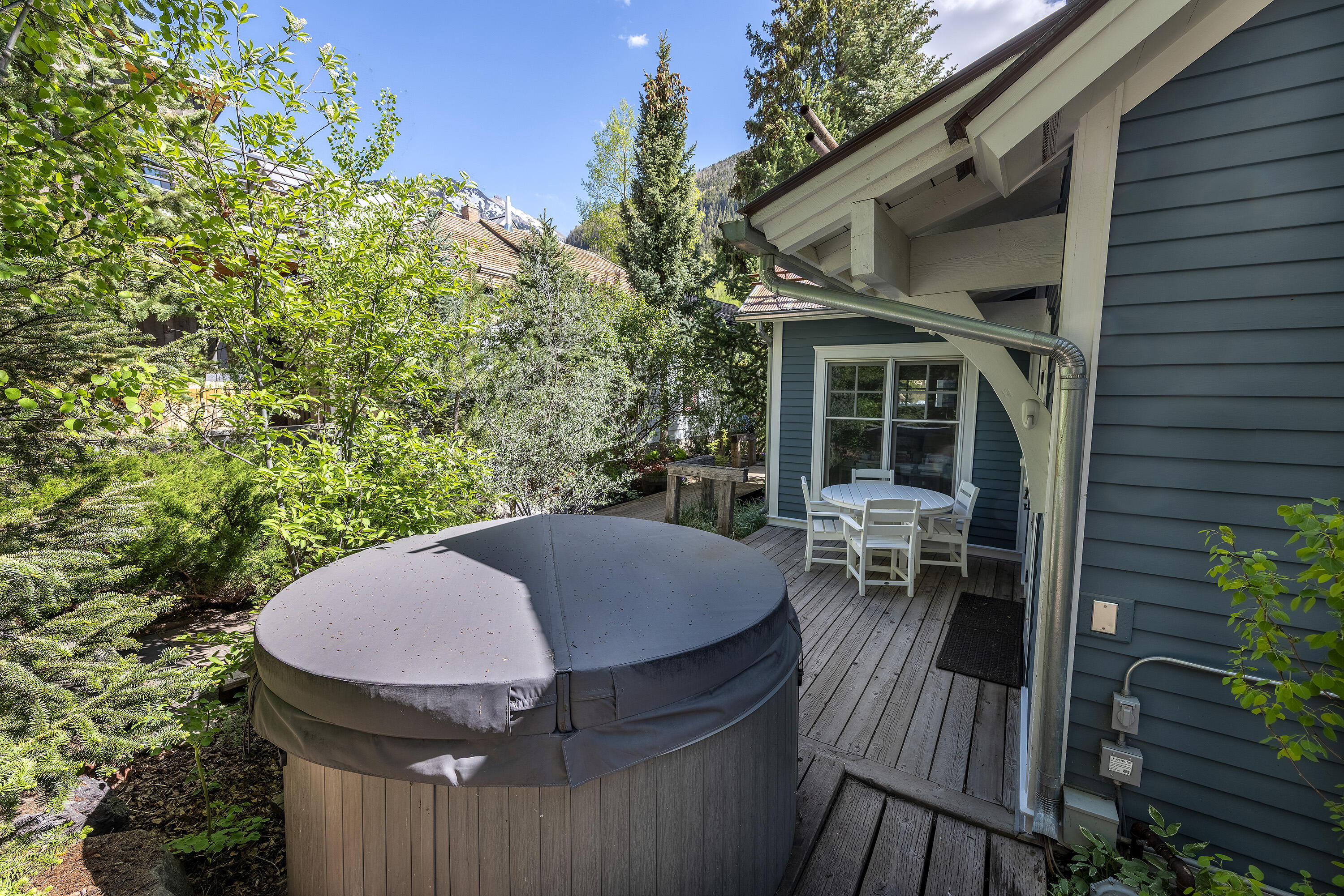 445 Colorado Avenue Property Photo 28
