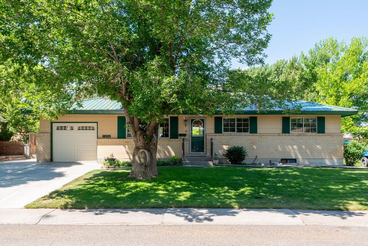 1400 Bristol Drive Property Photo 1