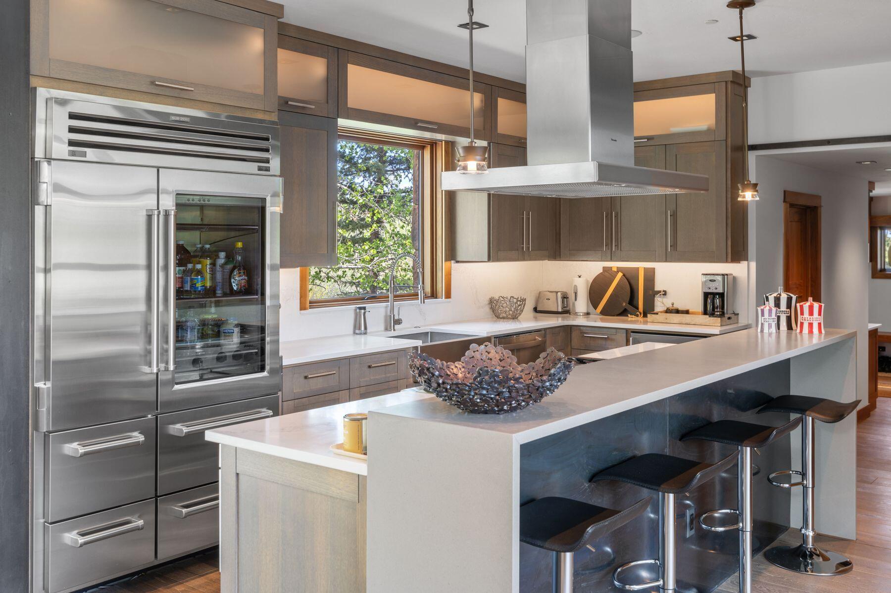 114 Arizona Street Property Photo 4