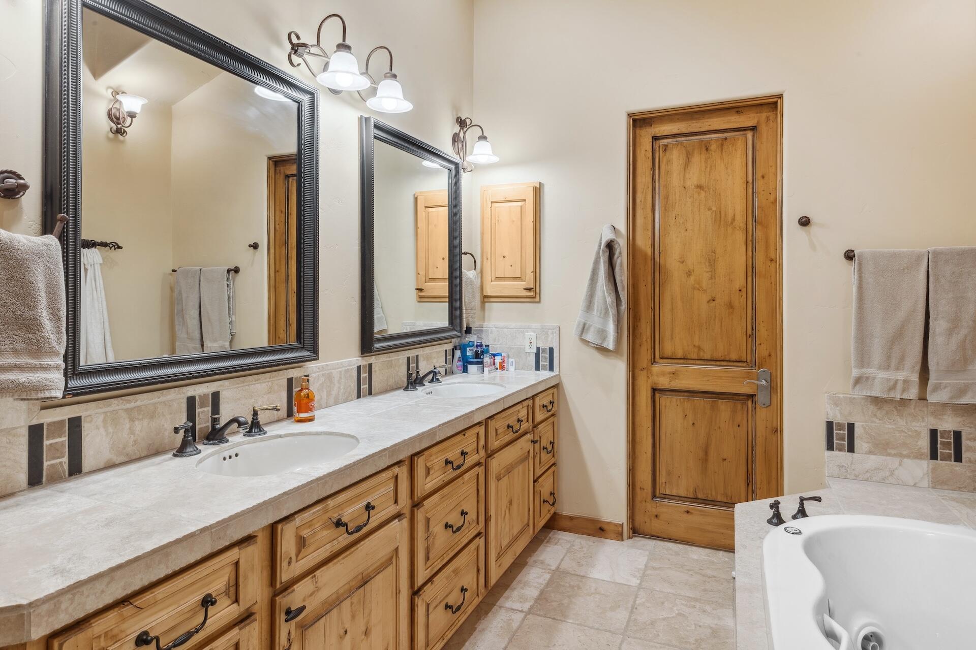 404 Benchmark Drive Property Photo 16