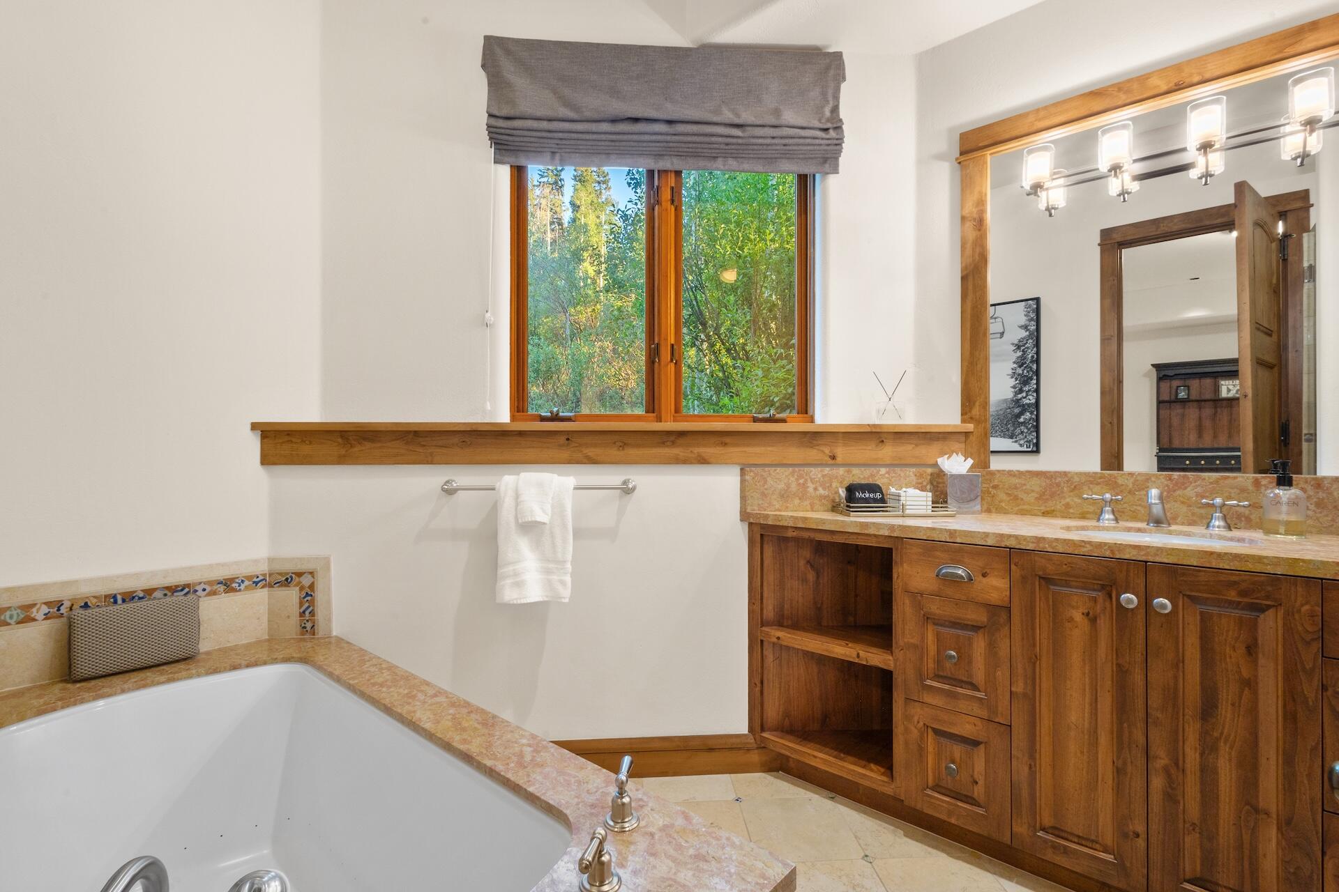 215 Russell Drive Property Photo 33